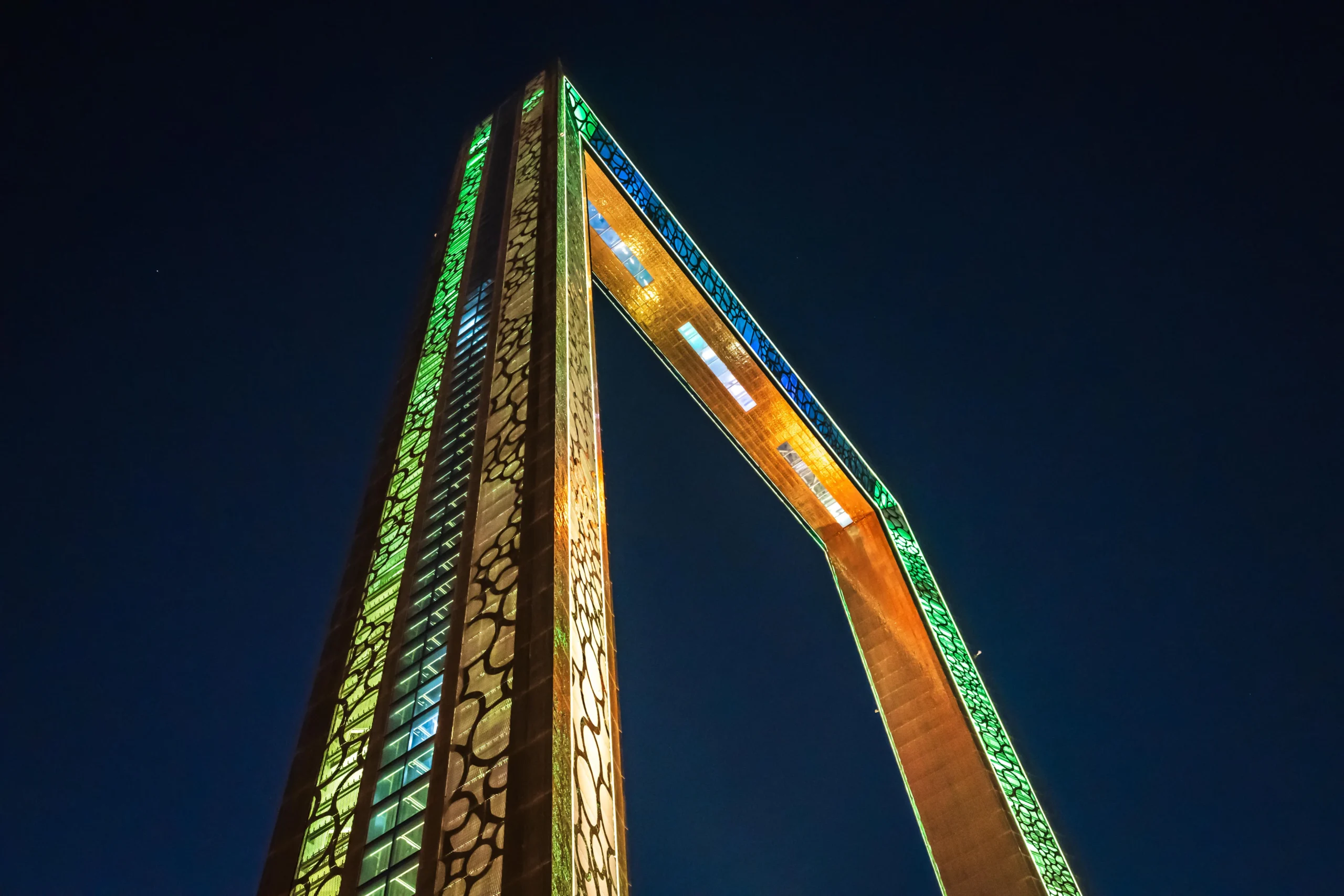 is dubai frame made of gold